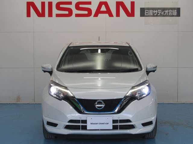 日産 ノート １．２ Ｅ－ＰＯＷＥＲ Ｘ ＦＯＵＲ Ｖセレクション 助手席回転シート ４ＷＤ R2年 () 99