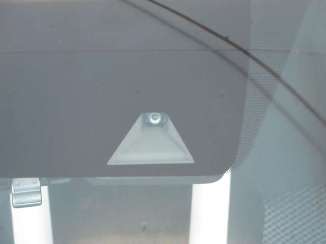 日産 ノート １．２ Ｅ－ＰＯＷＥＲ Ｘ ＦＯＵＲ Ｖセレクション 助手席回転シート ４ＷＤ R2年 () 99