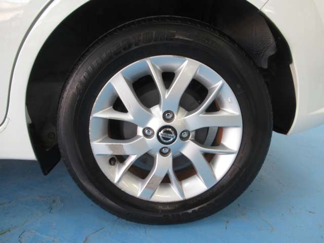 日産 ノート １．２ Ｅ－ＰＯＷＥＲ Ｘ ＦＯＵＲ Ｖセレクション 助手席回転シート ４ＷＤ R2年 () 99