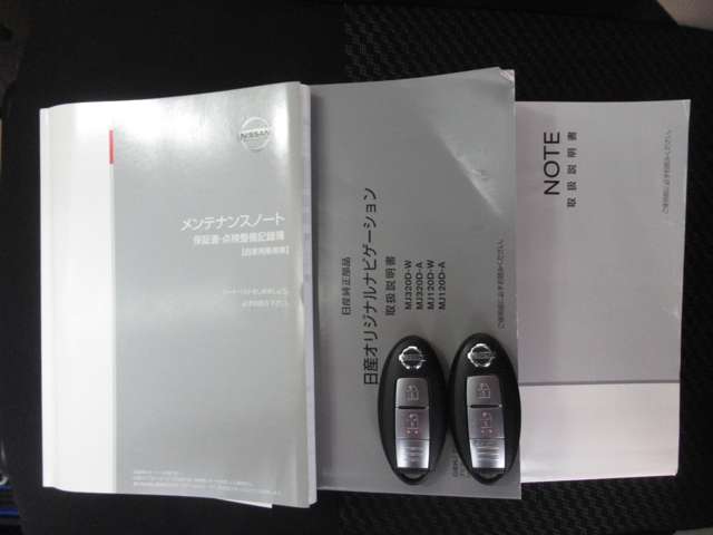 日産 ノート １．２ Ｅ－ＰＯＷＥＲ Ｘ ＦＯＵＲ Ｖセレクション 助手席回転シート ４ＷＤ R2年 () 99