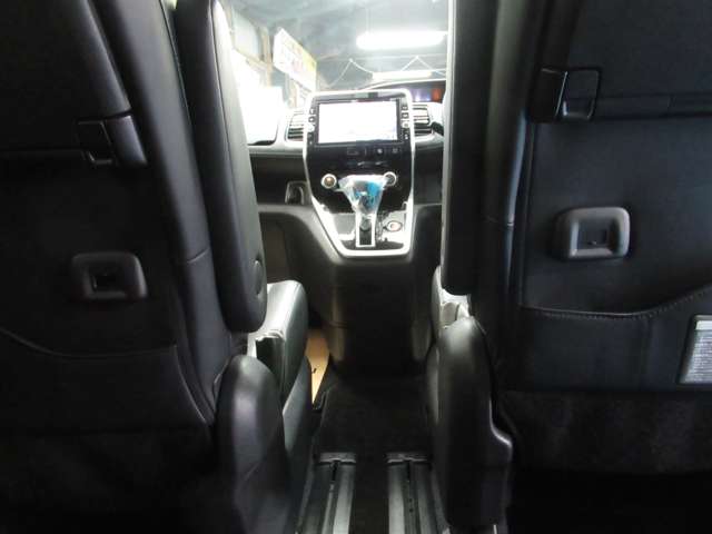 日産 セレナ ２．０ ハイウェイスター ＶセレクションＩＩ H30年 () 99