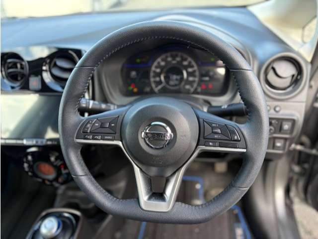 日産 ノート １．２ Ｅ－ＰＯＷＥＲ メダリスト R2年 (東北) 99