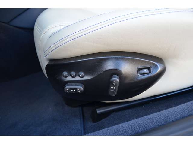 マセラティ グランカブリオ スポーツ H28年 (関東) 99