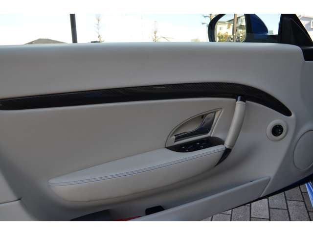 マセラティ グランカブリオ スポーツ H28年 (関東) 99