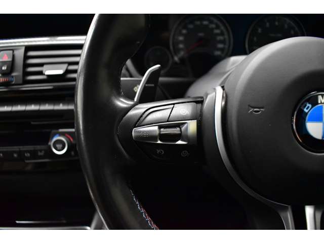 ＢＭＷ Ｍ４カブリオレ コンペティション Ｍ ＤＣＴ ドライブロジック H30年 (関東) 99