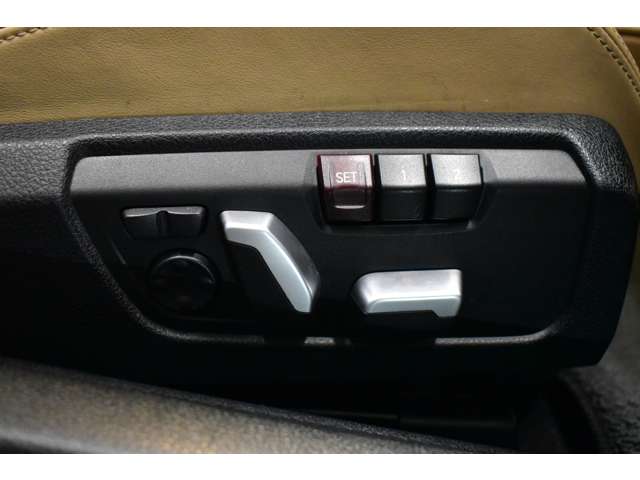 ＢＭＷ Ｍ４カブリオレ コンペティション Ｍ ＤＣＴ ドライブロジック H30年 (関東) 99