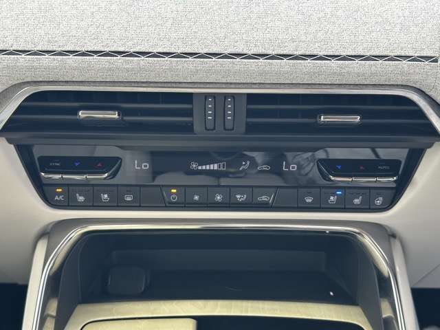 マツダ ＣＸ−６０ ３．３ ＸＤハイブリッド プレミアム モダン ディーゼルターボ ４ＷＤ R4年 (東海) 99