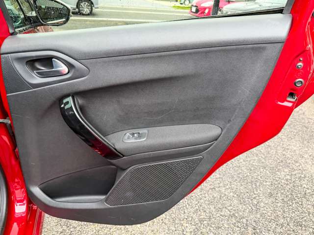 プジョー ２０８ アリュール　シエロ　プラス H29年 (東海) 99