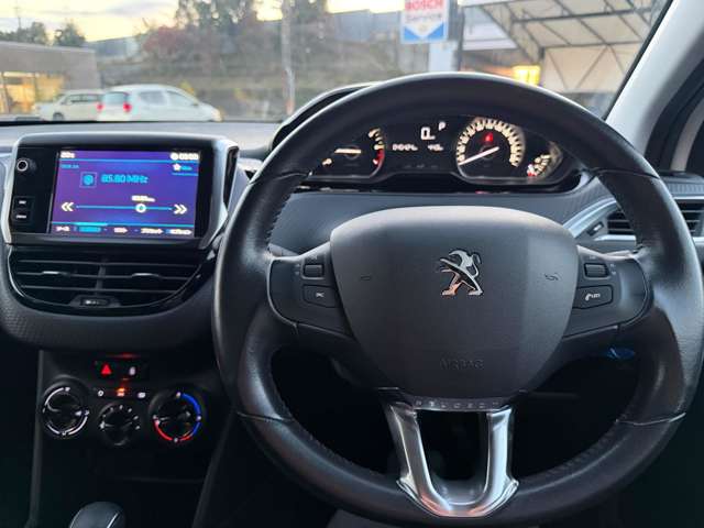 プジョー ２０８ スタイル H29年 (東海) 99