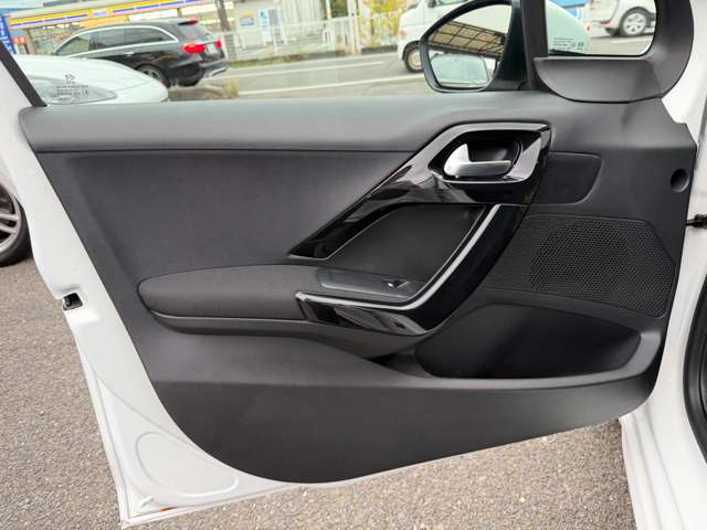 プジョー ２０８ スタイル H29年 (東海) 99