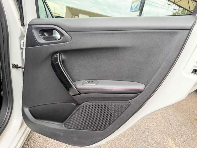 プジョー ２０８ ＧＴライン　アイスエディション H28年 (東海) 99