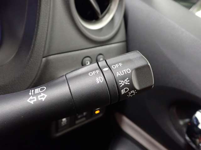 日産 ノート １．２ Ｘ ＤＩＧ－Ｓ H29年 (関東) 99