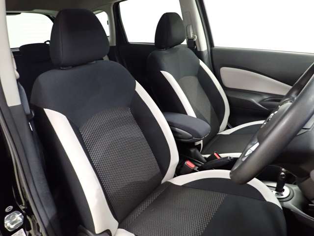 日産 ノート １．２ Ｘ ＤＩＧ－Ｓ H29年 (関東) 99