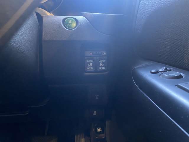 ホンダ Ｎ　ＢＯＸ ６６０ カスタムＧ ＳＳパッケージ H28年 (九州・沖縄) 99