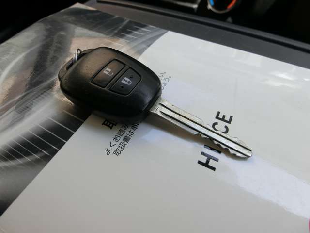 トヨタ ハイエースバン ２．０ ＤＸ ロング H27年 (中国) 99