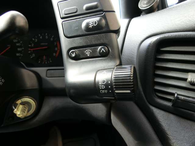 日産 フェアレディＺ ３．０ ３００ＺＸ ２ＢＹ２ Ｔバールーフ H9年 (中国) 99