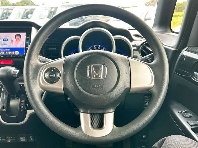 ホンダ Ｎ　ＢＯＸ ６６０ カスタムＧ ＳＳパッケージ ブラックスタイル H29年 (九州・沖縄) 99