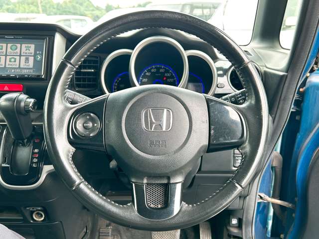 ホンダ Ｎ　ＢＯＸ ６６０ カスタムＧ ＳＳパッケージ H25年 (九州・沖縄) 99