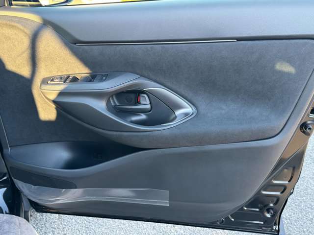 トヨタ ヤリスクロス　ハイブリッド １．５ ハイブリッド Ｚ アドベンチャー R7年 (九州・沖縄) 99