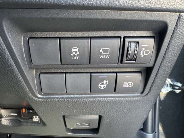 トヨタ ヤリスクロス　ハイブリッド １．５ ハイブリッド Ｚ アドベンチャー R7年 (九州・沖縄) 99