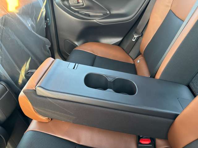 トヨタ ヤリスクロス　ハイブリッド １．５ ハイブリッド Ｚ アドベンチャー R7年 (九州・沖縄) 99