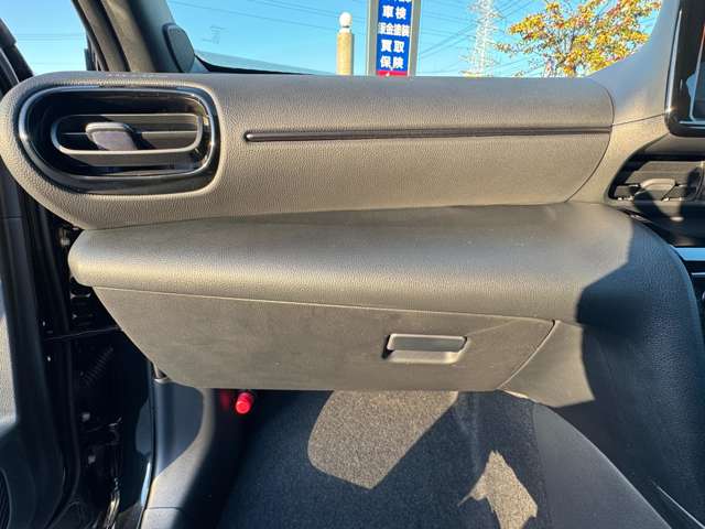 トヨタ ヤリスクロス　ハイブリッド １．５ ハイブリッド Ｚ アドベンチャー R7年 (九州・沖縄) 99