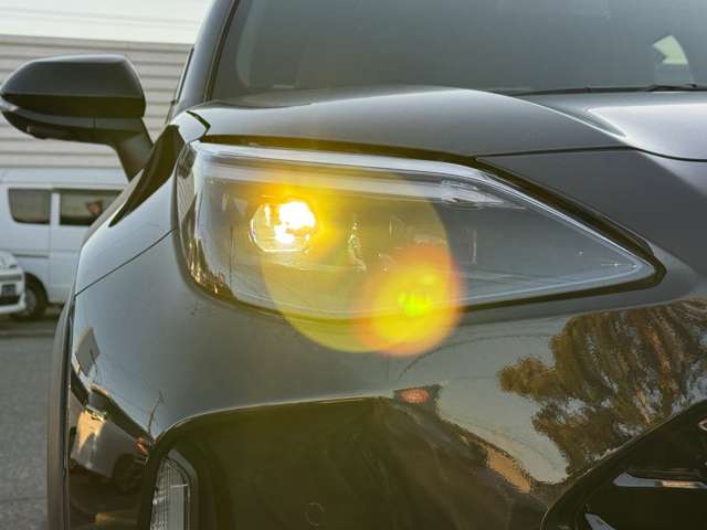 トヨタ ヤリスクロス　ハイブリッド １．５ ハイブリッド Ｚ アドベンチャー R7年 (九州・沖縄) 99