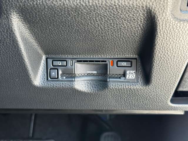 トヨタ ヤリスクロス　ハイブリッド １．５ ハイブリッド Ｚ アドベンチャー R7年 (九州・沖縄) 99