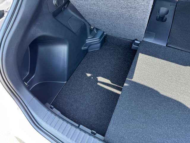 トヨタ ヤリスクロス　ハイブリッド １．５ ハイブリッド Ｚ アドベンチャー R7年 (九州・沖縄) 99