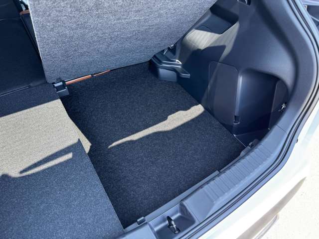 トヨタ ヤリスクロス　ハイブリッド １．５ ハイブリッド Ｚ アドベンチャー R7年 (九州・沖縄) 99