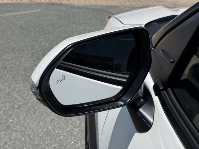 トヨタ ヤリスクロス　ハイブリッド １．５ ハイブリッド Ｚ アドベンチャー R7年 (九州・沖縄) 99