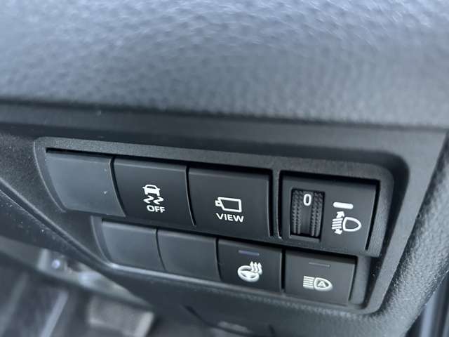 トヨタ ヤリスクロス　ハイブリッド １．５ ハイブリッド Ｚ アドベンチャー R7年 (九州・沖縄) 99