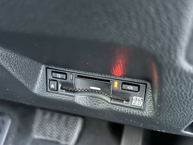 トヨタ ヤリスクロス　ハイブリッド １．５ ハイブリッド Ｚ アドベンチャー R7年 (九州・沖縄) 99