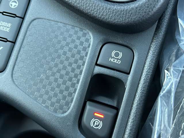 トヨタ ヤリスクロス　ハイブリッド １．５ ハイブリッド Ｚ アドベンチャー R7年 (九州・沖縄) 99