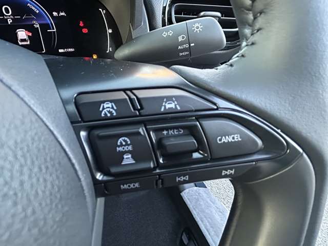 トヨタ ヤリスクロス　ハイブリッド １．５ ハイブリッド Ｚ アドベンチャー R7年 (九州・沖縄) 99