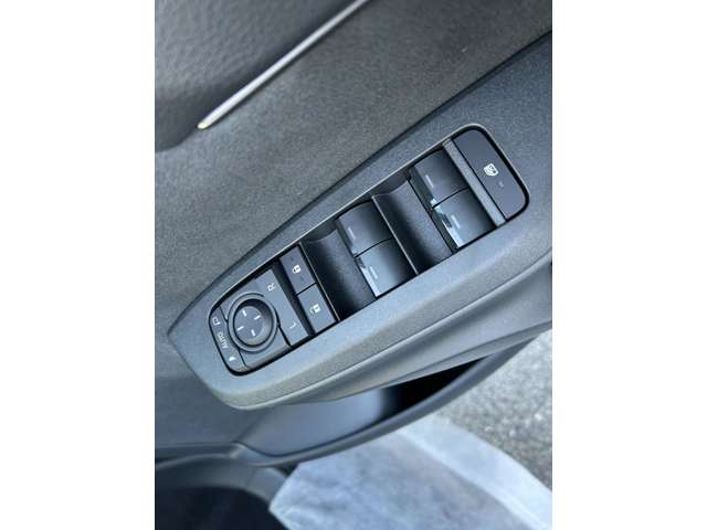 トヨタ ヤリスクロス　ハイブリッド １．５ ハイブリッド Ｚ アドベンチャー R7年 (九州・沖縄) 99