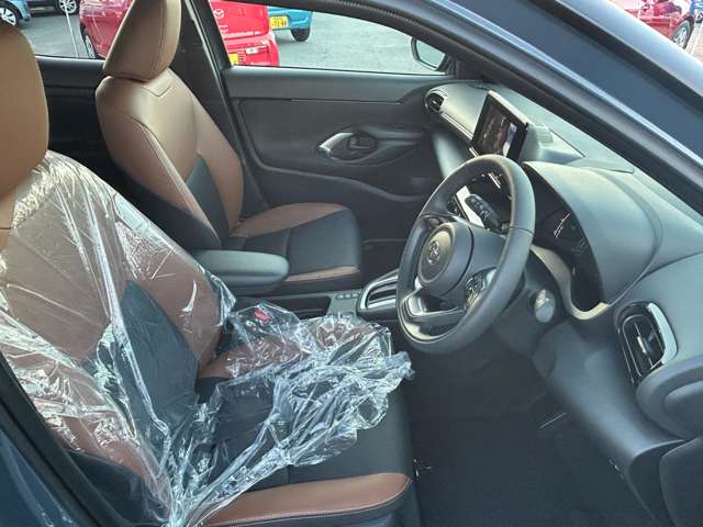 トヨタ ヤリスクロス　ハイブリッド １．５ ハイブリッド Ｚ アドベンチャー R7年 (九州・沖縄) 99