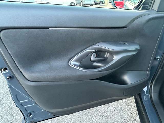 トヨタ ヤリスクロス　ハイブリッド １．５ ハイブリッド Ｚ アドベンチャー R7年 (九州・沖縄) 99