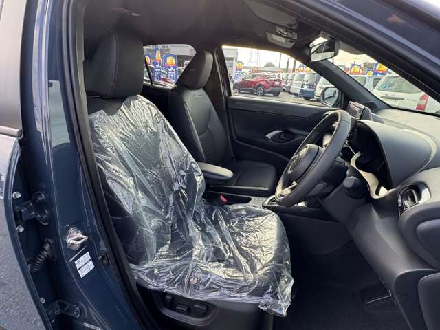 トヨタ ヤリスクロス　ハイブリッド １．５ ハイブリッド Ｚ ウルバーノ R7年 (九州・沖縄) 99