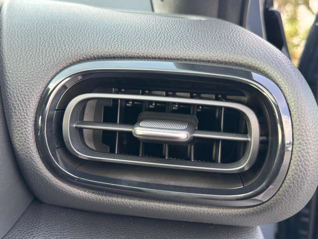 トヨタ ヤリスクロス　ハイブリッド １．５ ハイブリッド Ｚ ウルバーノ R7年 (九州・沖縄) 99