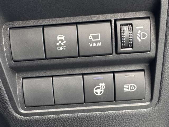 トヨタ ヤリスクロス　ハイブリッド １．５ ハイブリッド Ｚ ウルバーノ R7年 (九州・沖縄) 99