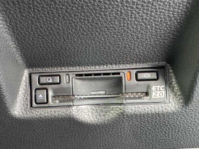 トヨタ ヤリスクロス　ハイブリッド １．５ ハイブリッド Ｚ ウルバーノ R7年 (九州・沖縄) 99