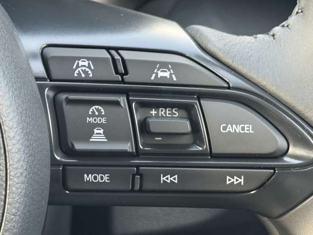 トヨタ ヤリスクロス　ハイブリッド １．５ ハイブリッド Ｚ ウルバーノ R7年 (九州・沖縄) 99