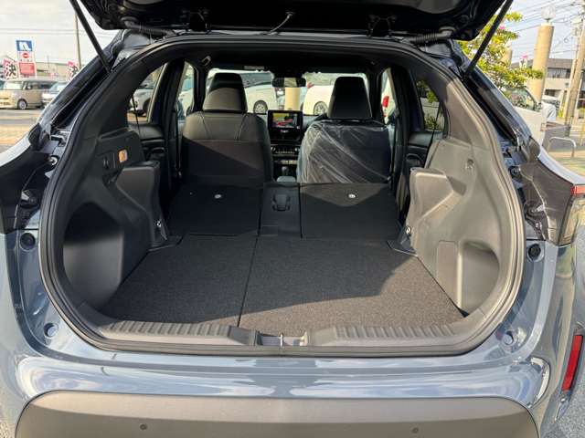 トヨタ ヤリスクロス　ハイブリッド １．５ ハイブリッド Ｚ ウルバーノ R7年 (九州・沖縄) 99