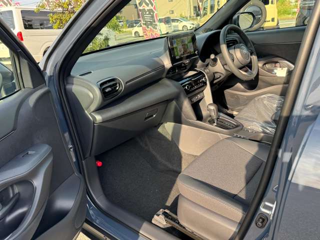 トヨタ ヤリスクロス　ハイブリッド １．５ ハイブリッド Ｚ ウルバーノ R7年 (九州・沖縄) 99