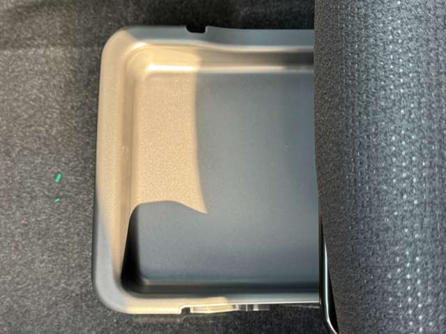 トヨタ ヤリスクロス　ハイブリッド １．５ ハイブリッド Ｚ ウルバーノ R7年 (九州・沖縄) 99