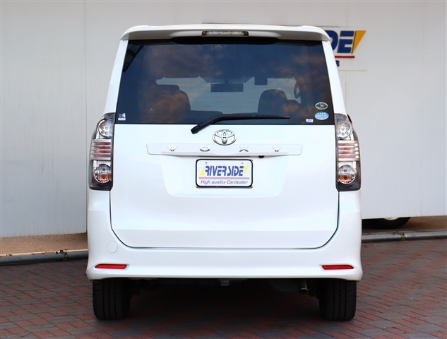 トヨタ ヴォクシー ２．０ Ｚ ４ＷＤ H20年 (関東) 99