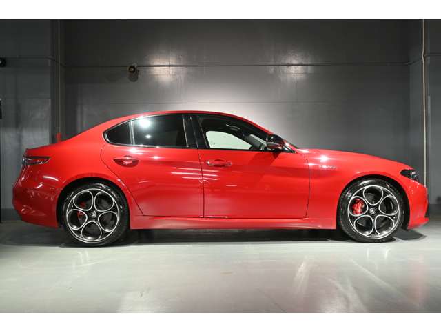 アルファロメオ ジュリア ２．０ ターボ ヴェローチェ R5年 (関東) 99