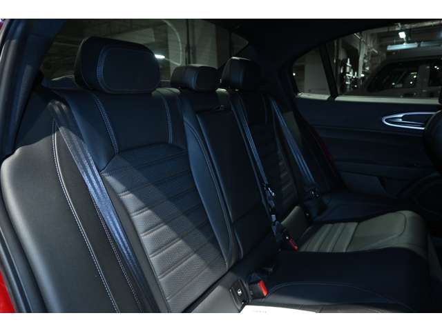 アルファロメオ ジュリア ２．０ ターボ ヴェローチェ R5年 (関東) 99