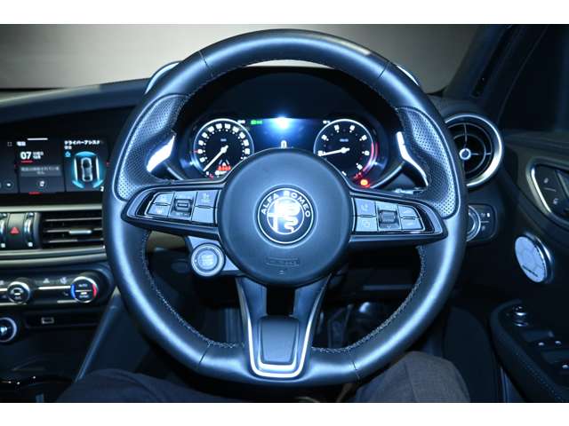 アルファロメオ ジュリア ２．０ ターボ ヴェローチェ R5年 (関東) 99